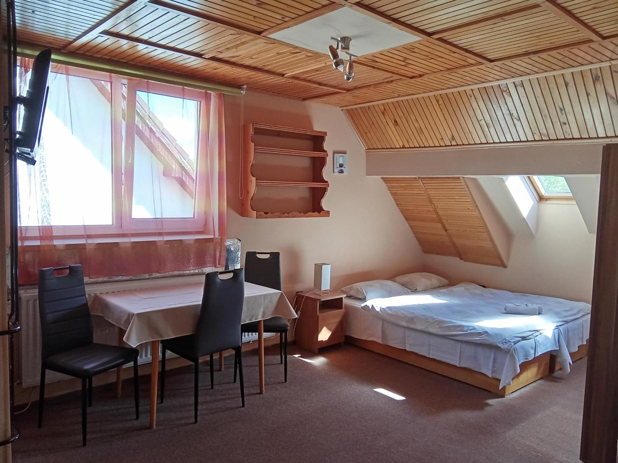 Stará Lesná Penzion Skitour المظهر الخارجي الصورة
